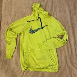 Nike hoodie for woman in bright color